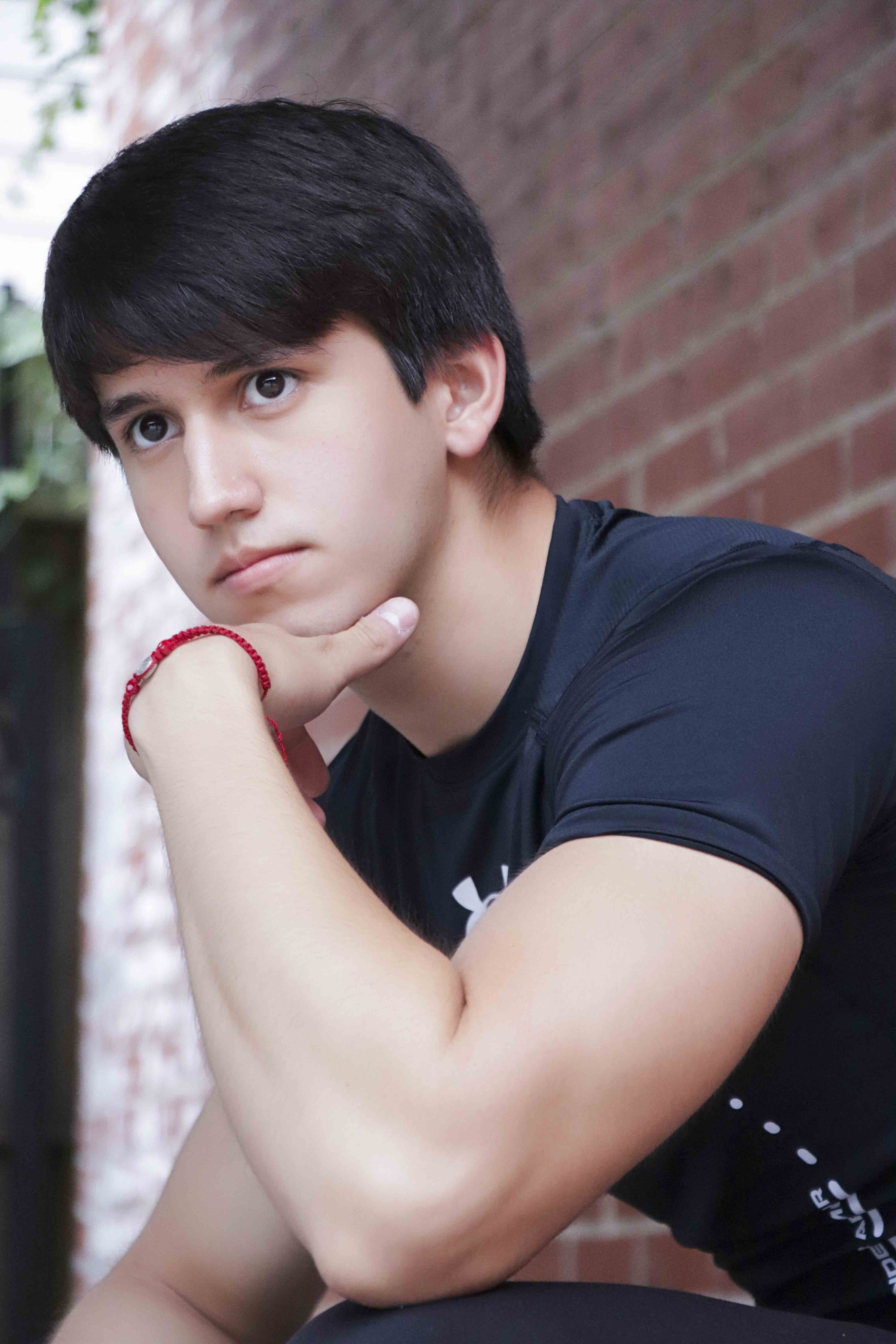 Derek Boyd Modeling Portfolio Image 14 - Fitness & Commercial